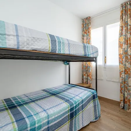 Hauzify I Nautilus Apartment